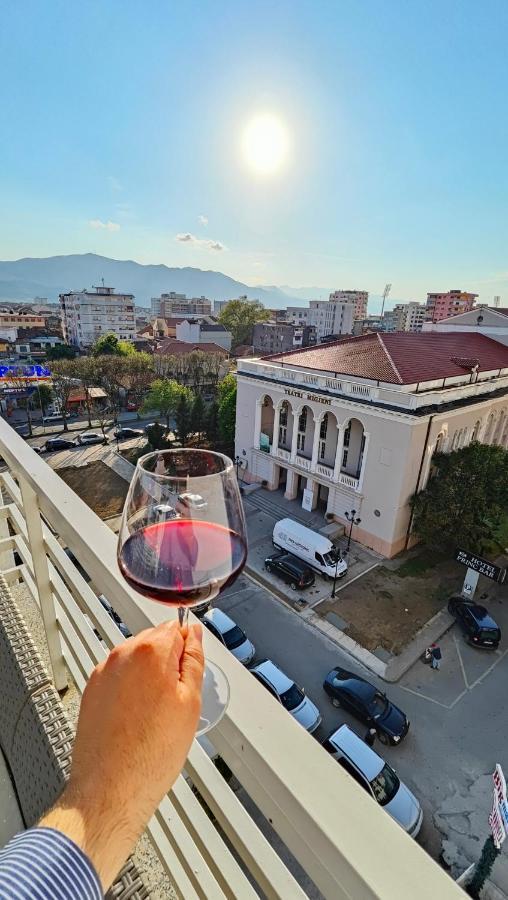 Appartamento Aria Con Vista Sul Teatro Migjeni Shkodër 外观 照片